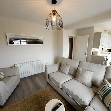 Apartment Sea Breeze 2 Bedroom Luxury - Views