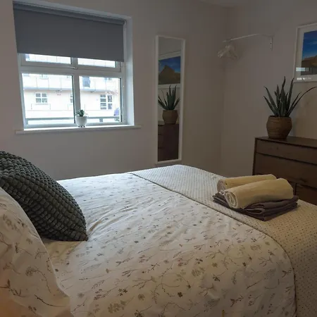 Διαμέρισμα Luxury 2-bedroom Overlooking The With Private Balcony