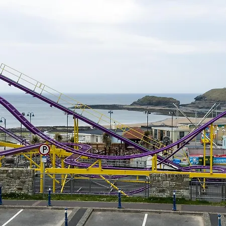 Luxury 2-bedroom Overlooking The With Private Balcony Διαμέρισμα Bundoran