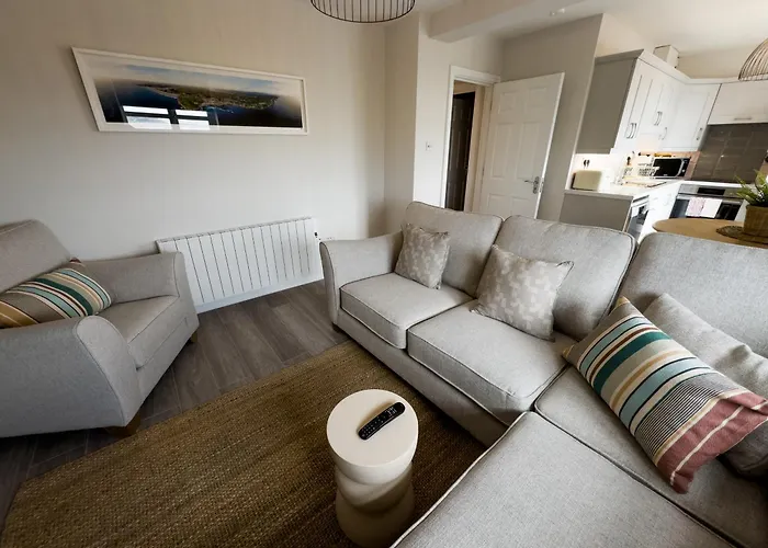 Apartmán Luxury 2-bedroom Overlooking The With Private Balcony