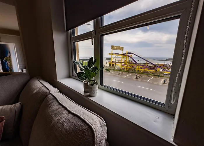 Luxury 2-bedroom Overlooking The With Private Balcony Apartamento Bundoran